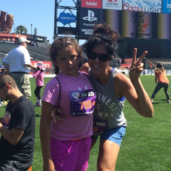 Meet your Posher, Amy - Picture 1 of 2